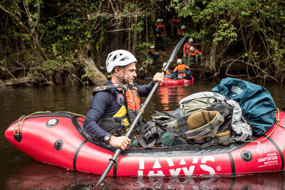 Christian CLOT en Guyan pour DEEP CLIMATE avec son Packraft expedition JAWS